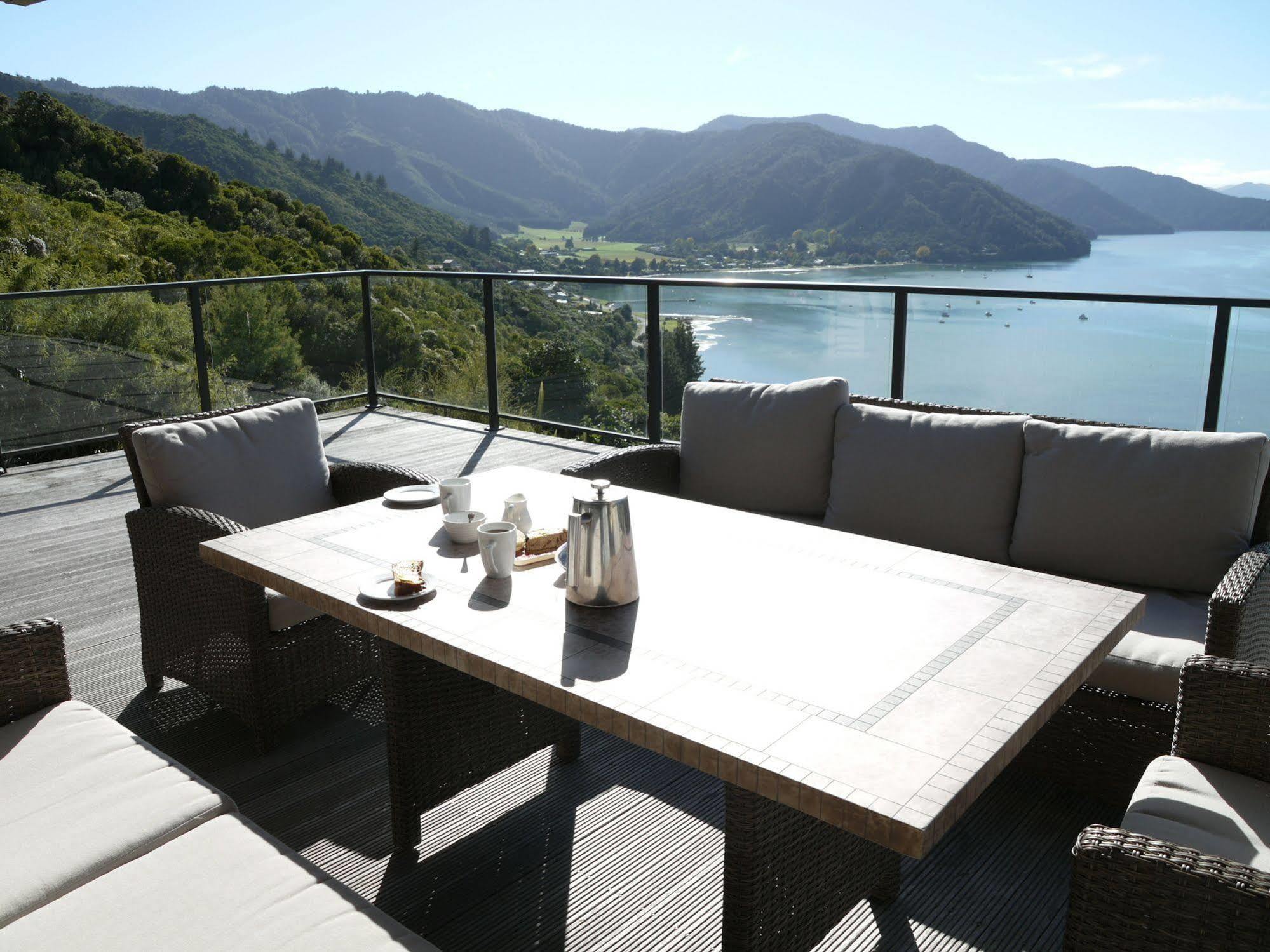 Okiwa Bay Lodge Picton Zewnętrze zdjęcie